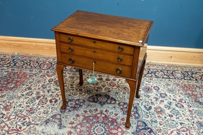 Lot 2000 - WALKER & HALL; a electro plated table part...