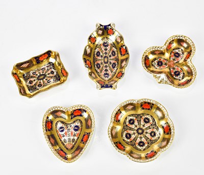 Lot 2017 - ROYAL CROWN DERBY; five pin dishes to include...
