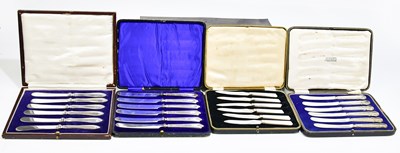 Lot 2043 - VINERS LTD; a cased set of six silver bladed...
