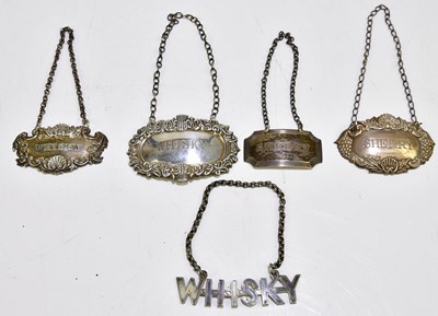 Lot 2032 - W.I BROADWAY & CO; an Elizabeth II hallmarked...
