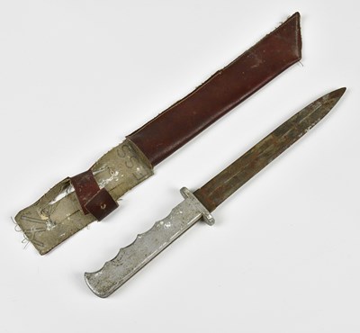 Lot 729 - A late 20th century aluminium handled combat...