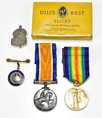 Lot 508 - A WWI medal pair comprising War and Victory...