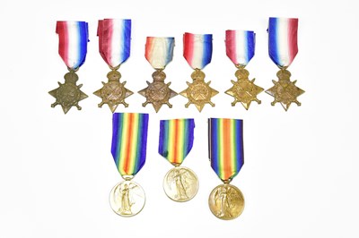 Lot 487 - A collection of loose WWI medals comprising...