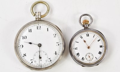 Lot 2212 - A silver cased open face pocket watch, with...