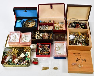 Lot 2161 - A collection of costume jewellery to include...