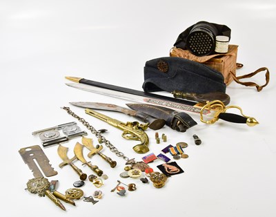 Lot 436 - A mixed group of militaria items comprising a...