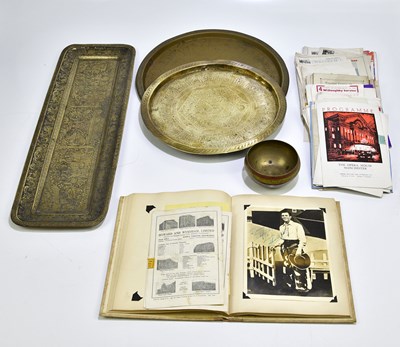 Lot 1124 - A small quantity of Eastern metalware to...