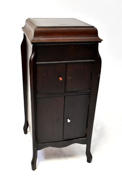 Lot 2 - An Edwardian Fullotone Gramophone
