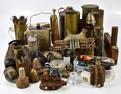 Lot 653 - A large collection of predominately World War...