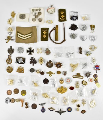 Lot 425 - A WWII crown wind military pocket watch, the...