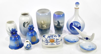 Lot 2074 - ROYAL COPENHAGEN AND BING & GRONDAHL; a...