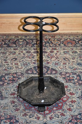 Lot 6466 - An early 20th century cast iron four division...
