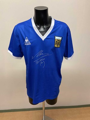 Lot 2332 - DIEGO MARADONA; a replica 1986 Argentina 'Hand...