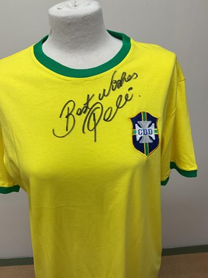 Lot 2333 - PELE (EDSON ARANTES DO NASCIMENTO); a replica...