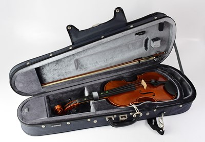 Lot 683 - YAMAHA; a three-quarter size Model V7G violin...