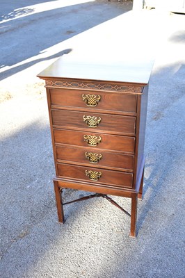 Lot 2523 - An early 20th century mahogany five drawer...