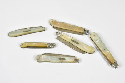 Lot 2597 - Six mother of pearl handled fruit knives with...