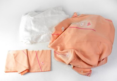 Lot 208 - A 20th century Kimono