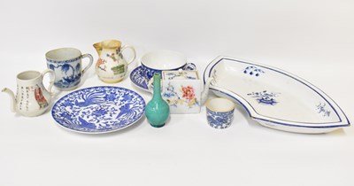 Lot 601 - Various items of Chinese and other Oriental...