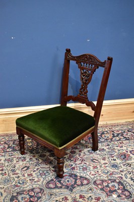 Lot 2571 - An Edwardian walnut bedroom chair (cut down)