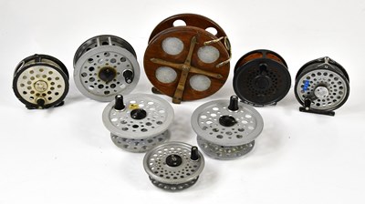 Lot 1381A - A collection of fishing reels including Hardy...