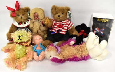 Lot 438 - Various collectible soft toys and teddy bears,...