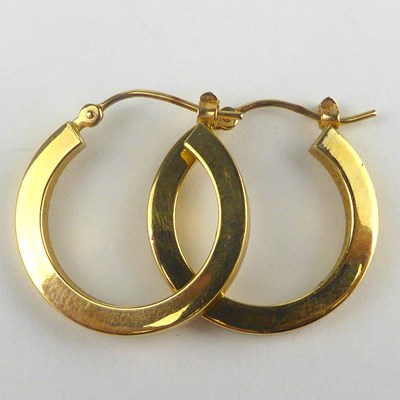 Lot 868 - A pair of 14ct gold small hoop earrings,...