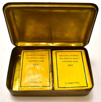 Lot 625 - A WWI British 1914 Princess Mary Christmas tin,...