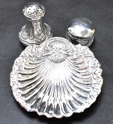 Lot 776 - Three pieces of hallmarked silver, comprising...