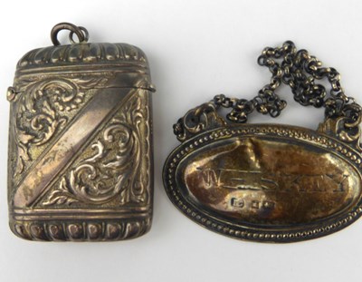 Lot 748 - Two pieces of hallmarked silver, comprising a...