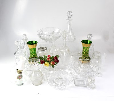 Lot 592 - A quantity of crystal and cut glass, to...
