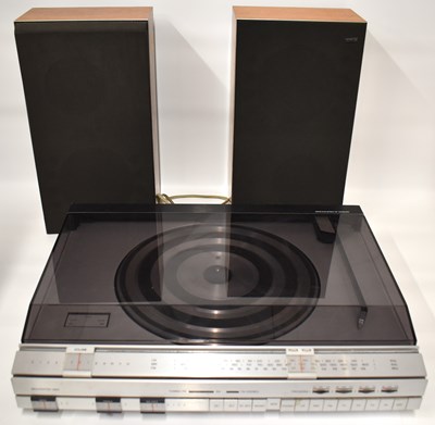 Lot 689 - BANG & OLUFSEN; a Beocenter 2800 record player...