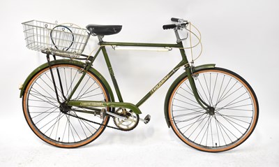 Lot 418 - A Triumph 26 gentlemen's bicycle in green...