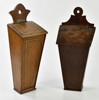 Lot 1357 - A Georgian oak stringwork candle box, height...