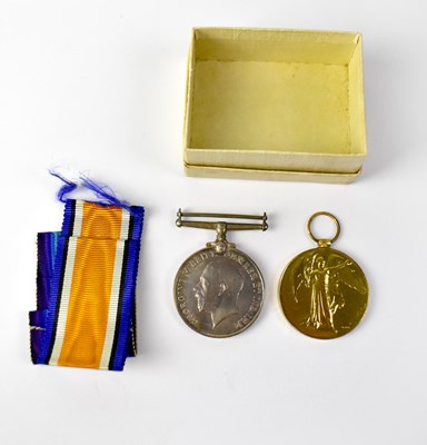 Lot 460 - A pair of WWI medals