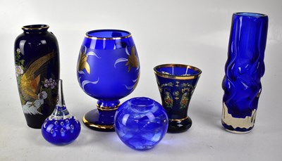 Lot 347 - A group of blue glassware