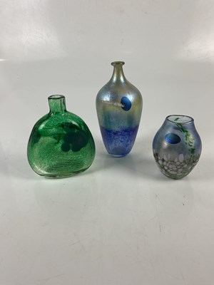 Lot 5516 - NORMAN STUART CLARKE; a contemporary glass...