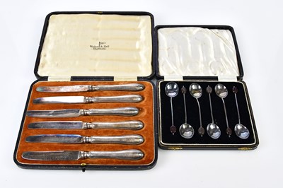 Lot 2604 - ARTHUR PRICE & CO. LTD; a cased set of six...