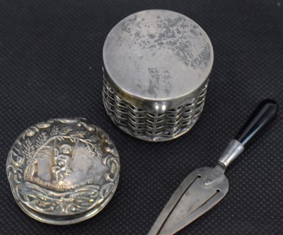 Lot 690 - A 925 Mexican silver circular box in the form...