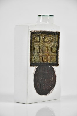 Lot 10 - LESLIE ILLSLEY FOR TROIKA POTTERY; an early...