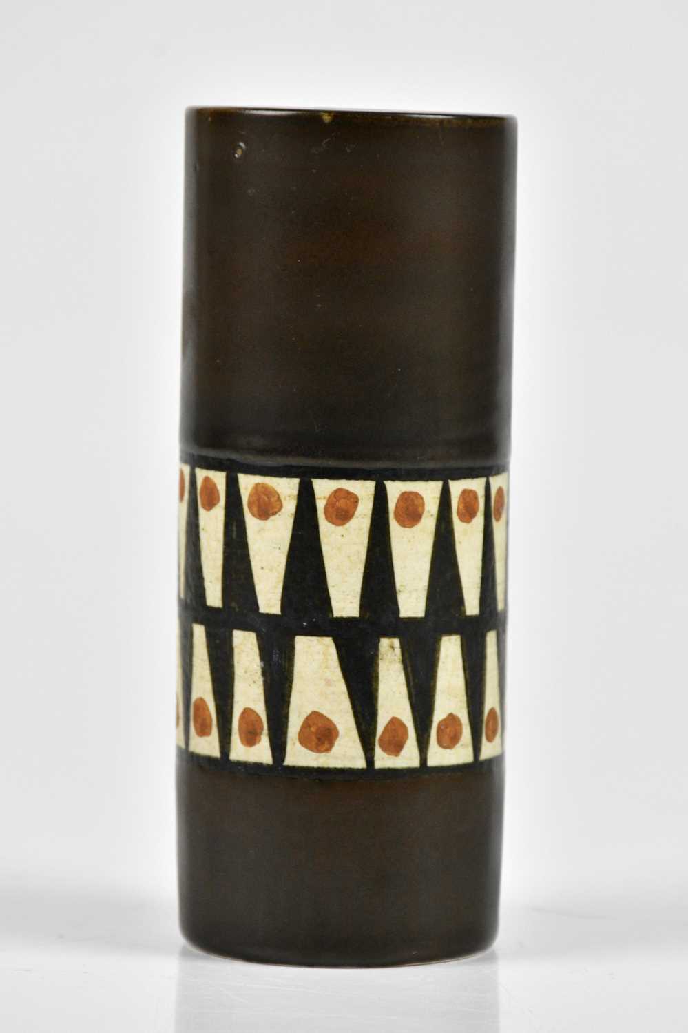 Lot 39 - LINDA HAZEL FOR TROIKA POTTERY; a small...