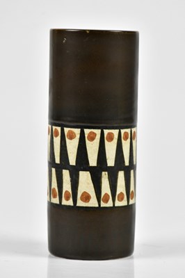 Lot 39 - LINDA HAZEL FOR TROIKA POTTERY; a small...