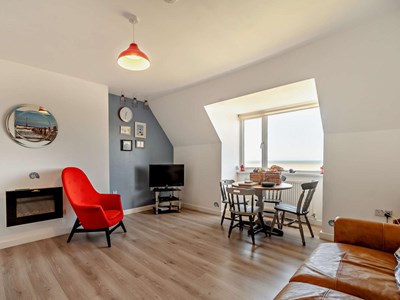 Lot 31 - One week off-peak stay at Sea View Loft,...