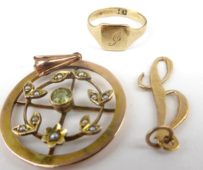 Lot 940 - Gold jewellery