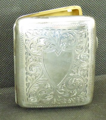 Lot 685 - An Edwardian hallmarked silver cigarette case