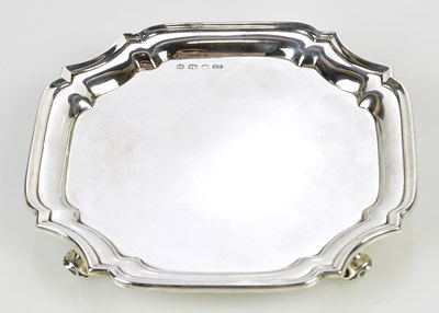 Lot 2590 - VINERS LTD; an Elizabeth II hallmarked silver...