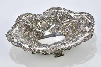 Lot 2135 - WILLIAM COMYNS; a Victorian hallmarked silver...