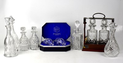 Lot 359 - A contemporary two-bottle tantalus