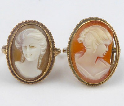 Lot 895 - Two vintage 9ct gold cameo rings, sizes O and...