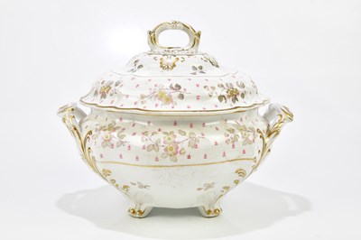 Lot 2080 - ATTRIBUTED TO SPODE; a 19th century tureen and...